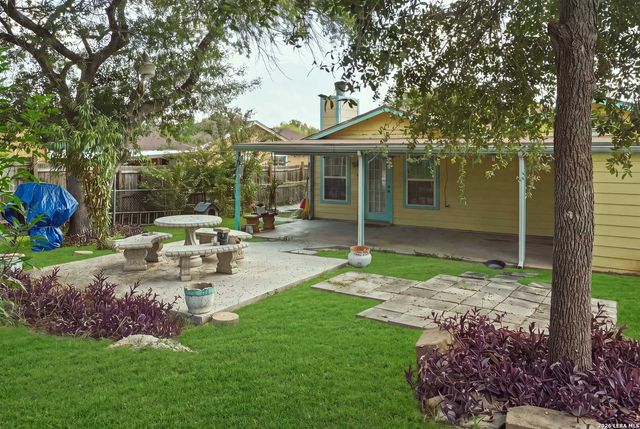 2135 Jim Bowie Dr, San Antonio, TX 78238