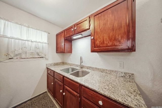 2135 Jim Bowie Dr, San Antonio, TX 78238