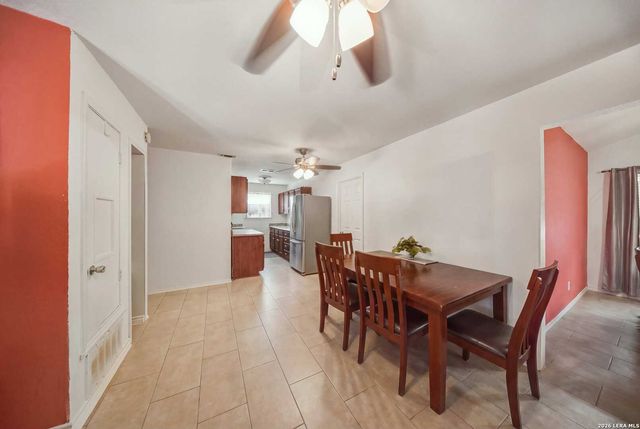 2135 Jim Bowie Dr, San Antonio, TX 78238