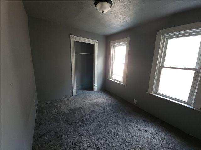 521 Bessemer Ave, E Pittsburgh, PA 15112