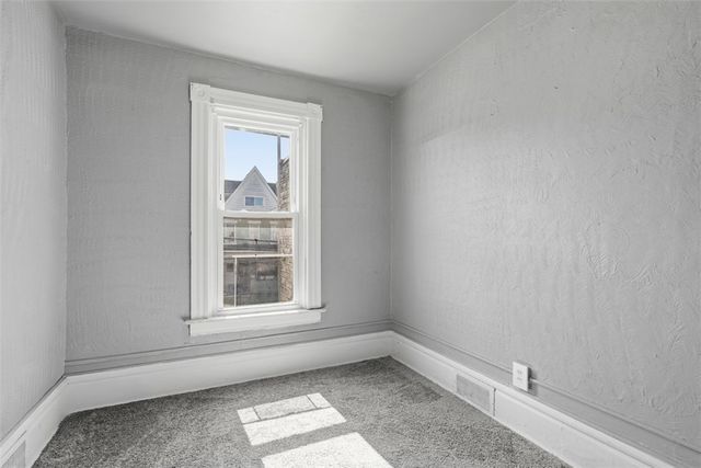 521 Bessemer Ave, E Pittsburgh, PA 15112