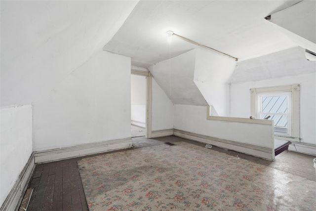 521 Bessemer Ave, E Pittsburgh, PA 15112