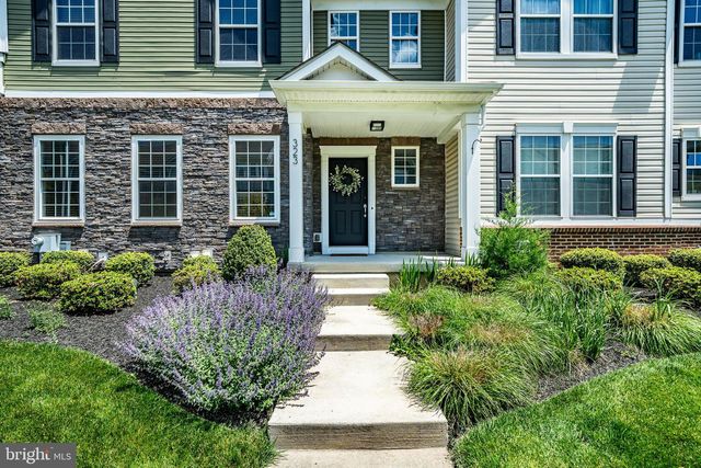 323 STAFFORD CT, Chester Springs, PA 19425