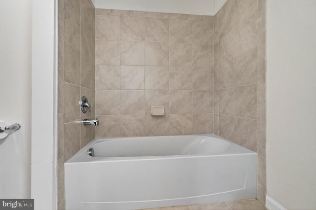 323 STAFFORD CT, Chester Springs, PA 19425