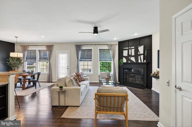 323 STAFFORD CT, Chester Springs, PA 19425