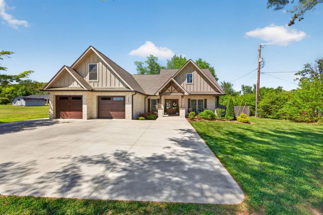 141 W Cemetery Rd, Cookeville, TN 38506