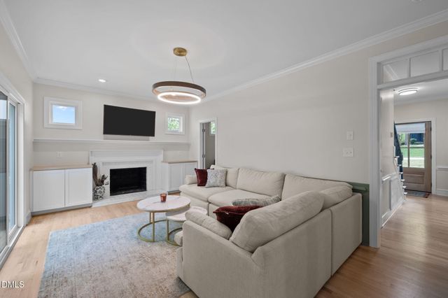 107 Cricket Lane, Cary, NC 27518