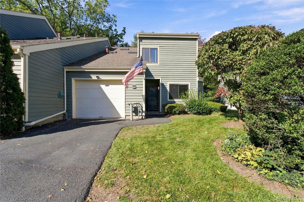 22 Village Green, Port Chester, NY 10573 — exterior
