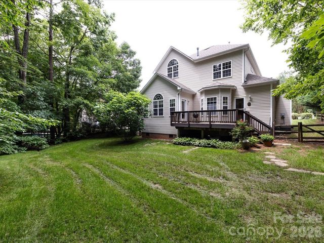 1423 Piper Ct, Concord, NC 28025