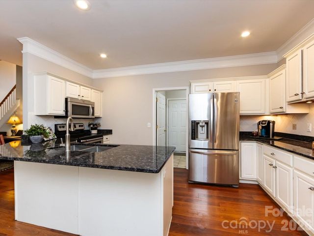 1423 Piper Ct, Concord, NC 28025