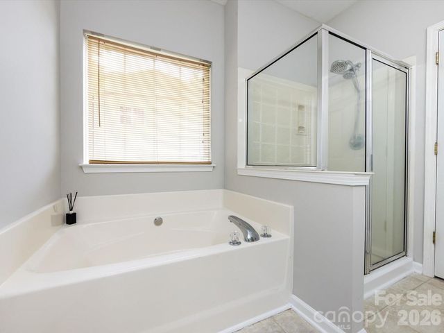 1423 Piper Ct, Concord, NC 28025