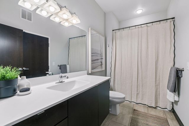 618 Washington Avenue N 500, Minneapolis, MN 55401