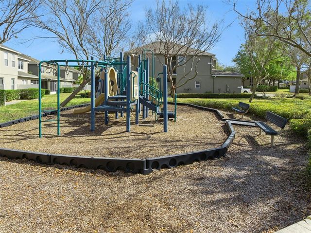 952 DAVENWOOD COURT, Ocoee, FL 34761