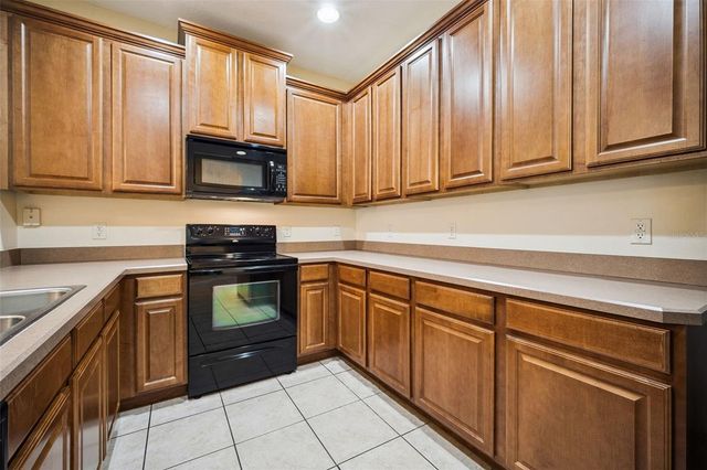 952 DAVENWOOD COURT, Ocoee, FL 34761