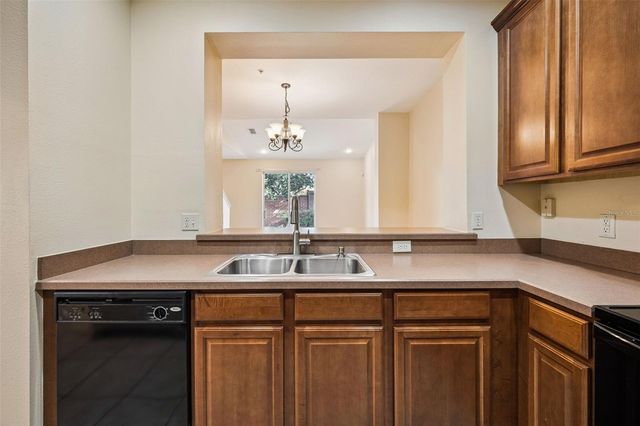 952 DAVENWOOD COURT, Ocoee, FL 34761