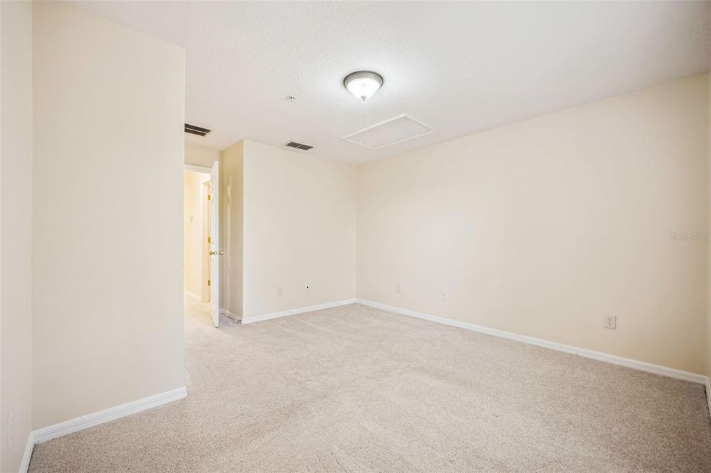 Image 23 of property listing at 952 DAVENWOOD COURT, Ocoee, FL 34761