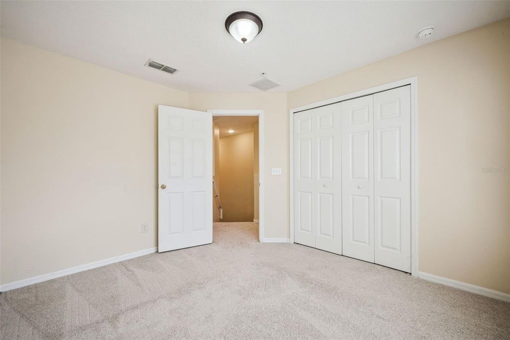 Image 25 of property listing at 952 DAVENWOOD COURT, Ocoee, FL 34761