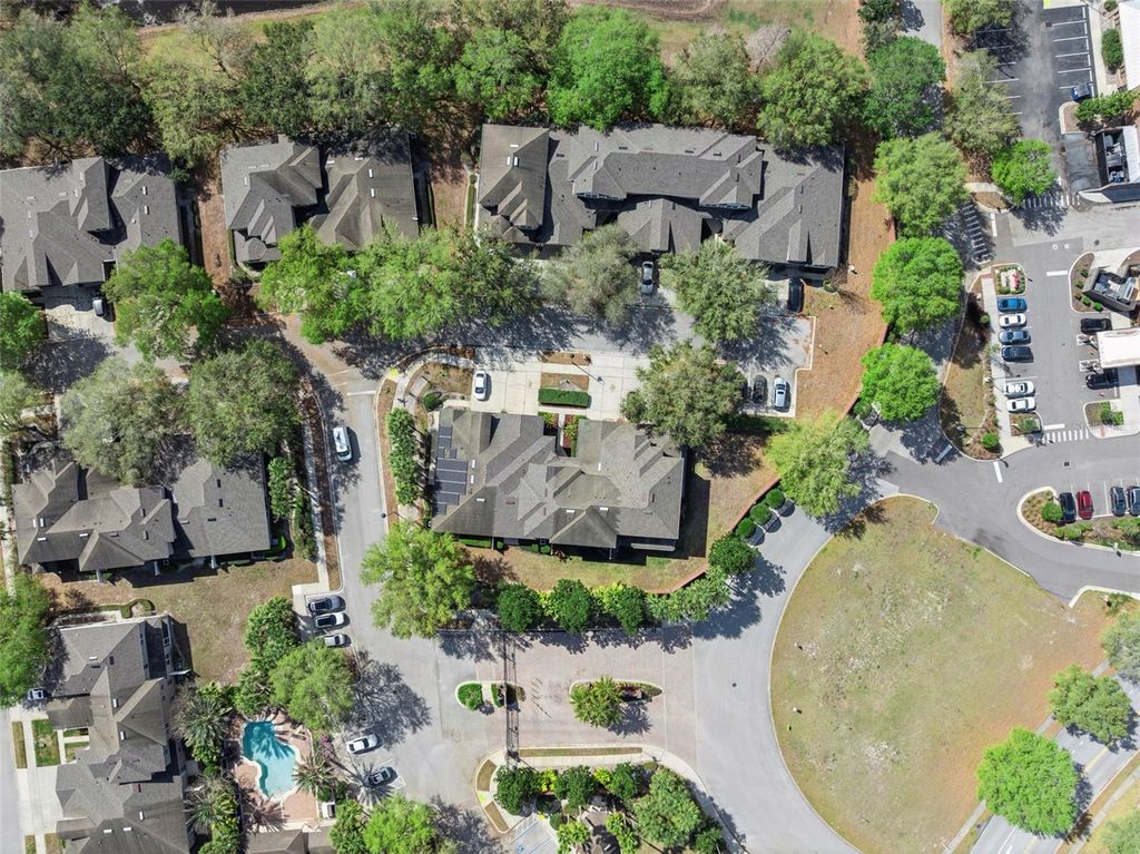 Image 41 of property listing at 952 DAVENWOOD COURT, Ocoee, FL 34761