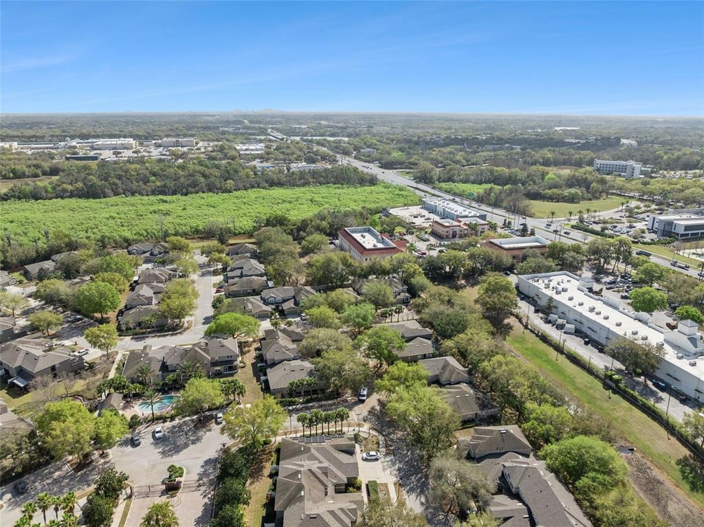 Image 48 of property listing at 952 DAVENWOOD COURT, Ocoee, FL 34761