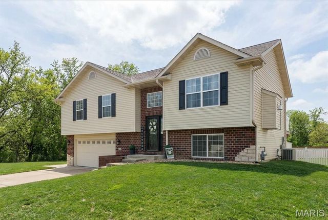 821 Chesapeake Junction Lane, O'fallon, IL 62269
