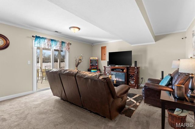 821 Chesapeake Junction Lane, O'fallon, IL 62269