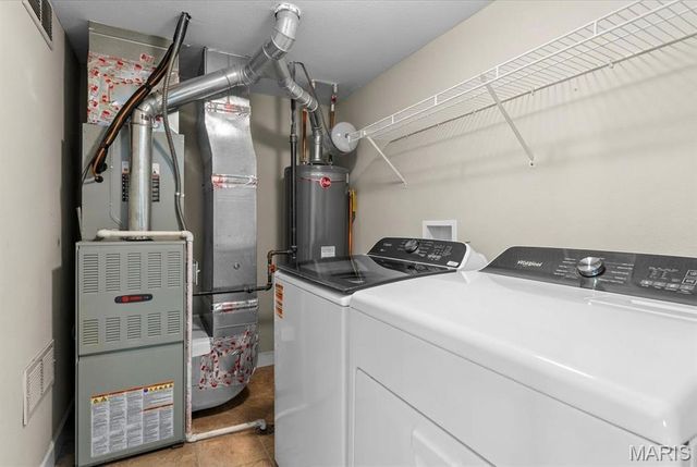 821 Chesapeake Junction Lane, O'fallon, IL 62269