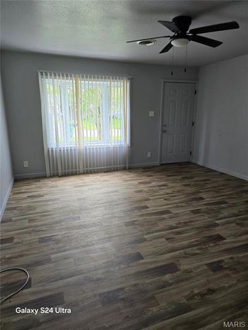 909 Saint Matthew Drive, Cahokia, IL 62206