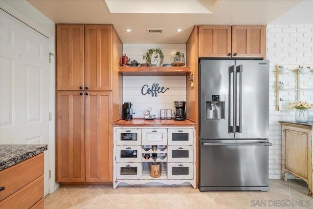 2650 Sunset Hills, Escondido, CA 92025