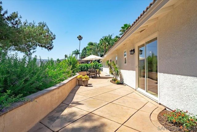 2650 Sunset Hills, Escondido, CA 92025