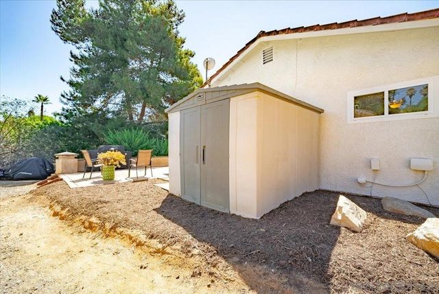 2650 Sunset Hills, Escondido, CA 92025