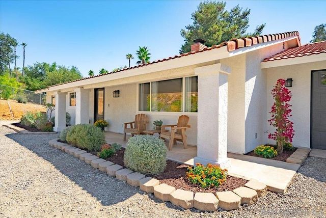 2650 Sunset Hills, Escondido, CA 92025