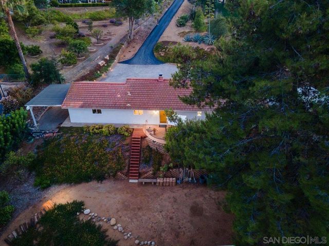 2650 Sunset Hills, Escondido, CA 92025