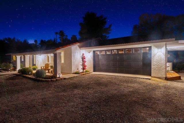 2650 Sunset Hills, Escondido, CA 92025