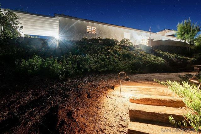 2650 Sunset Hills, Escondido, CA 92025