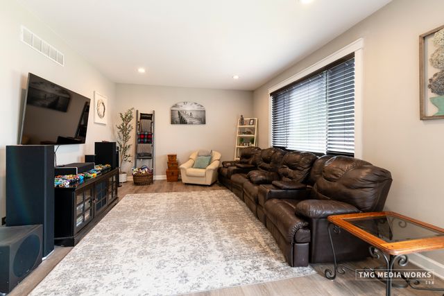 1603 Hawthorne Ridge Drive, Plainfield, IL 60586