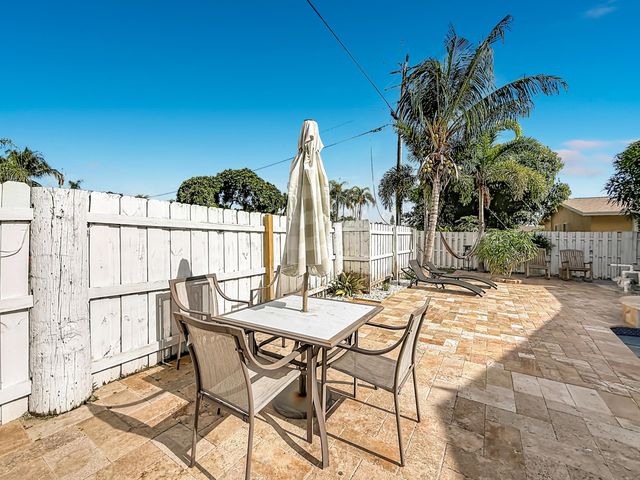 3119 Indian Trail, Lake Worth, FL 33462