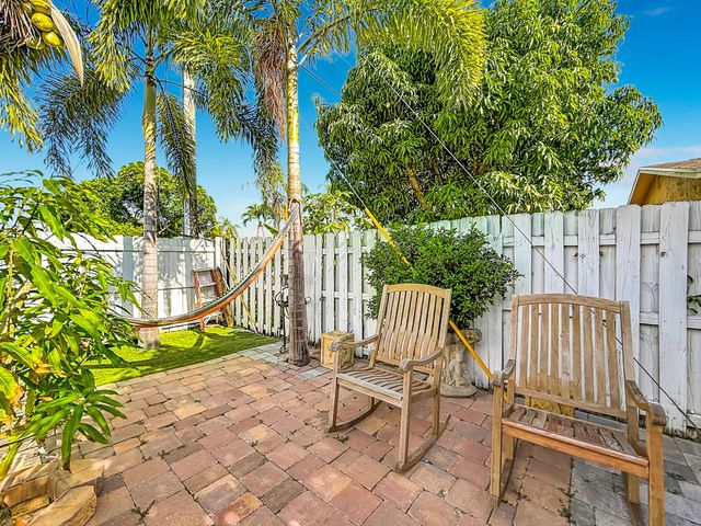 3119 Indian Trail, Lake Worth, FL 33462