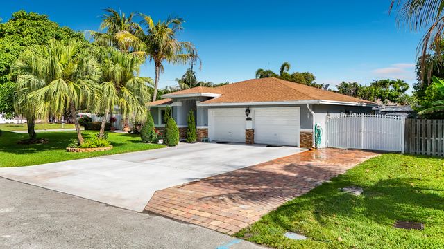 3119 Indian Trail, Lake Worth, FL 33462