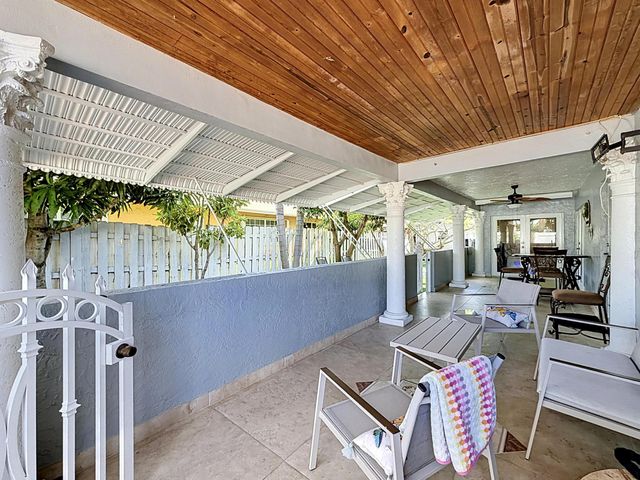 3119 Indian Trail, Lake Worth, FL 33462