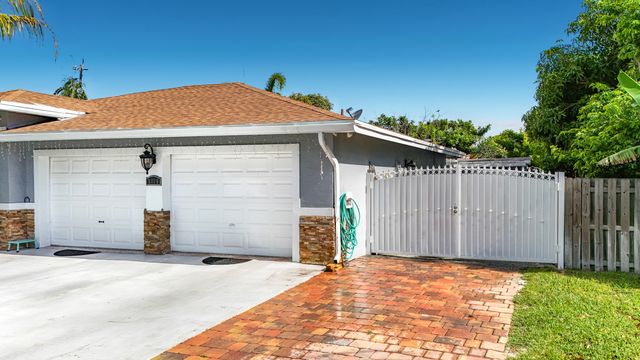 3119 Indian Trail, Lake Worth, FL 33462