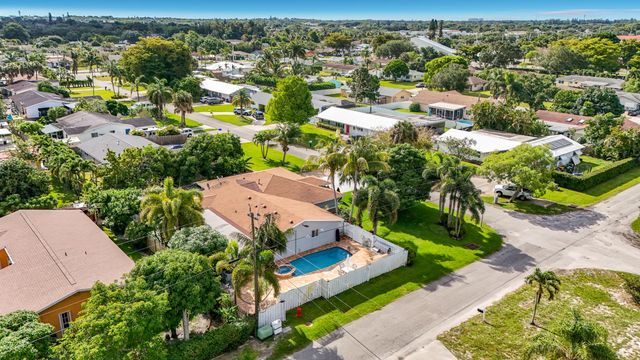 3119 Indian Trail, Lake Worth, FL 33462