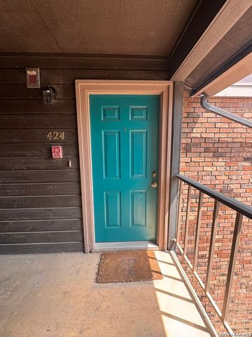 4212 Medical Dr Unit 424, San Antonio, TX 78229