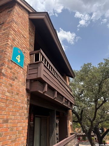 4212 Medical Dr Unit 424, San Antonio, TX 78229