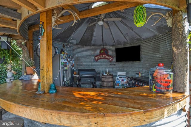 714 JACKSON ST, Woodstock, VA 22664