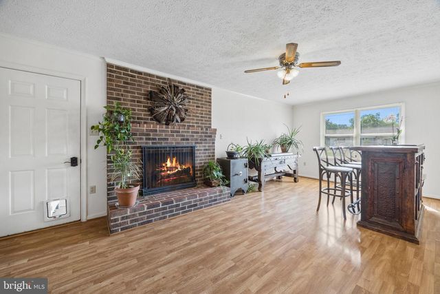 714 JACKSON ST, Woodstock, VA 22664