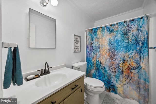 714 JACKSON ST, Woodstock, VA 22664