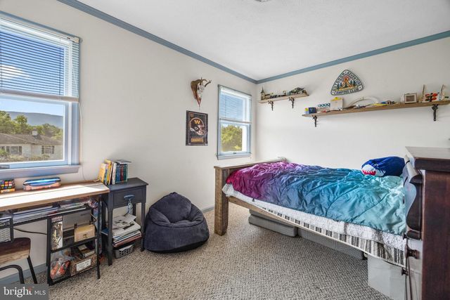 714 JACKSON ST, Woodstock, VA 22664