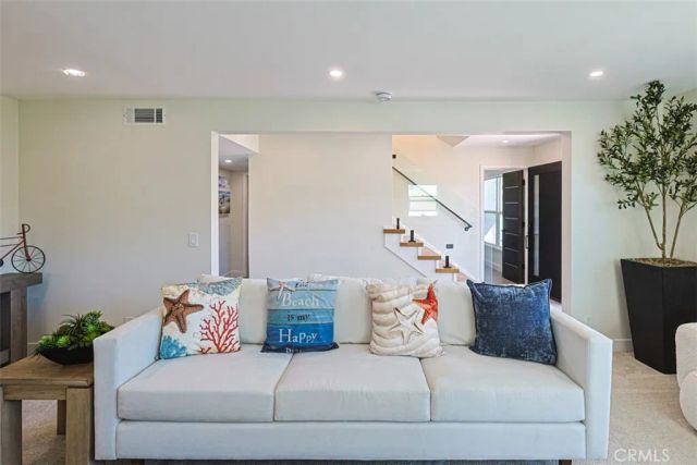 8331 Snowbird Drive, Huntington Beach, CA 92646