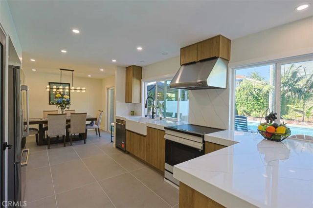 8331 Snowbird Drive, Huntington Beach, CA 92646