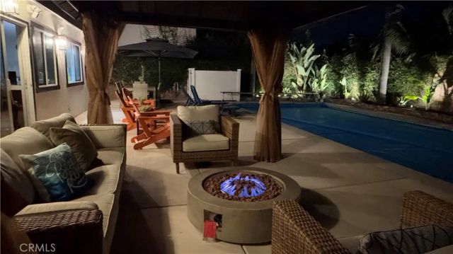 8331 Snowbird Drive, Huntington Beach, CA 92646